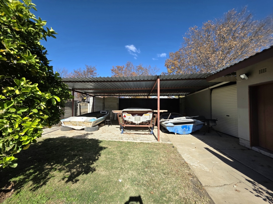 4 Bedroom Property for Sale in Jan Cillierspark Free State